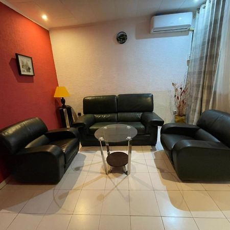 Yaoundé Homestay Studio מראה חיצוני תמונה
